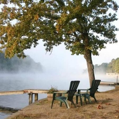 #05 - Lakefront Two Bedroom Cottage- Pet Friendly Hot Springs Exterior foto